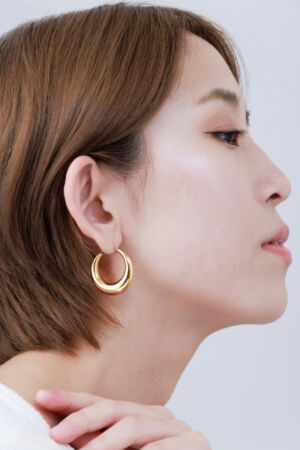 アクセサリーモデル着用写真