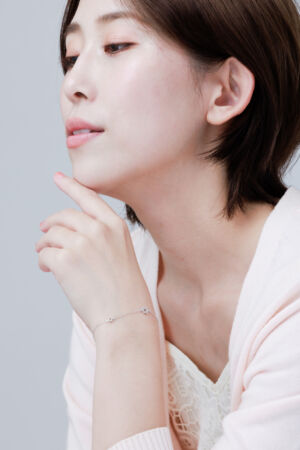 アクセサリーモデル着用写真